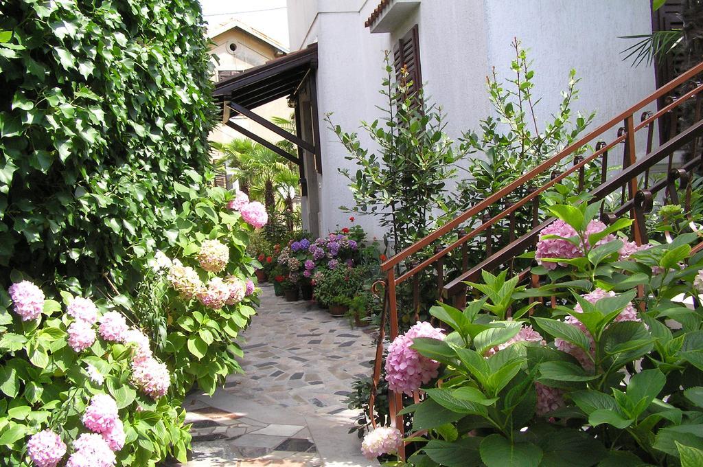Apartments Villa Ida Opatija Exterior foto